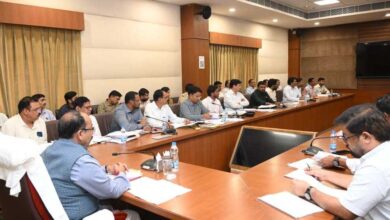 उप मुख्यमंत्री अरुण साव ने विकास कार्यों और योजनाओं के क्रियान्वयन की समीक्षा की उप मुख्यमंत्री अरुण साव ने विकास कार्यों और योजनाओं के क्रियान्वयन की समीक्षा की