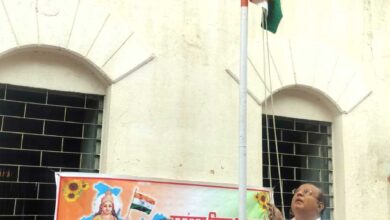 स्वाधीनता दिवस पर रायपुर में विभिन्न स्थानों पर ध्वजारोहण और सांस्कृतिक कार्यक्रम, डॉ. उदयभान सिंह चौहान ने दिया राष्ट्र-समाज सेवा का संदेश