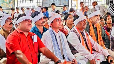 अब धमाकों की नहीं, रेडियो की गूंज अब धमाकों की नहीं, रेडियो की गूंज