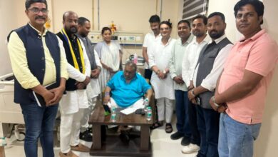 जगतगुरु गद्दीनशीन गिरौधपुरी धाम विजय कुमार गुरु जी से प्रदेश प्रभारी मुकेश अहलावत सहित आप नेताओं ने की सौजन्य मुलाकात
