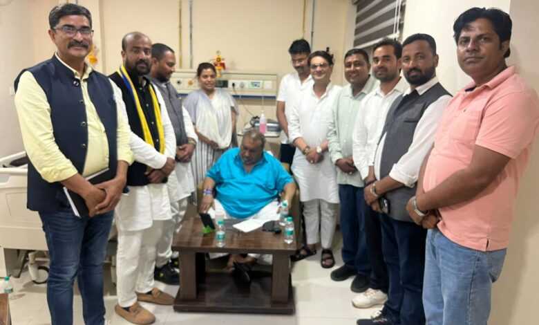 जगतगुरु गद्दीनशीन गिरौधपुरी धाम विजय कुमार गुरु जी से प्रदेश प्रभारी मुकेश अहलावत सहित आप नेताओं ने की सौजन्य मुलाकात