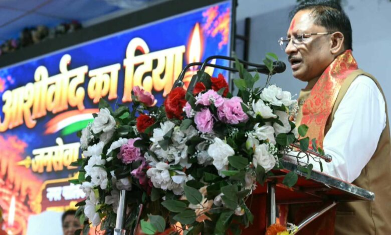 सवा लाख ‘आशीर्वाद के दीपों’ से जगमगाया खारुन तट, प्रधानमंत्री श्री नरेंद्र मोदी के स्वस्थ और दीर्घायु जीवन के लिए हुई महाआरती