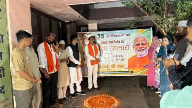 प्रधानमंत्री नरेन्द्र मोदी जी, के जन्मदिन पर हज कमेटी में दीप प्रज्जवलित कर दी गई शुभकामनाएं