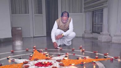 प्रधानमंत्री श्री नरेंद्र मोदी के जन्मदिवस पर मुख्यमंत्री श्री विष्णु देव साय ने अपने निवास पर जलाया ‘आशीर्वाद का दीया’