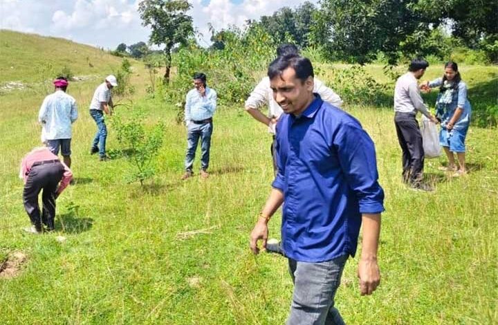 सेवा संकल्प अभियान: जोगी डोंगरी जलाशय में स्वच्छता अभियान से दिया जल संरक्षण का संदेश सेवा संकल्प अभियान: जोगी डोंगरी जलाशय में स्वच्छता अभियान से दिया जल संरक्षण का संदेश