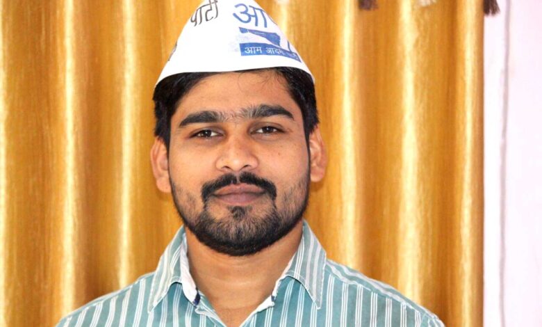 स्मार्ट मीटर से बढ़ा बिजली बिल, टैरिफ बढ़ाकर जनता पर महंगाई का बोझ, अब निजीकरण की तैयारी,क्या जनता की बुनियादी सुविधाएं तक छीन लेगी सरकार : उत्तम जायसवाल स्मार्ट मीटर से बढ़ा बिजली बिल, टैरिफ बढ़ाकर जनता पर महंगाई का बोझ, अब निजीकरण की तैयारी,क्या जनता की बुनियादी सुविधाएं तक छीन लेगी सरकार : उत्तम जायसवाल