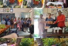 *पितरों की स्मृति में पौधारोपण, विद्यालयों में प्राथमिक चिकित्सा बॉक्स दान कर विप्रांगना ने मनाया पितृपक्ष*