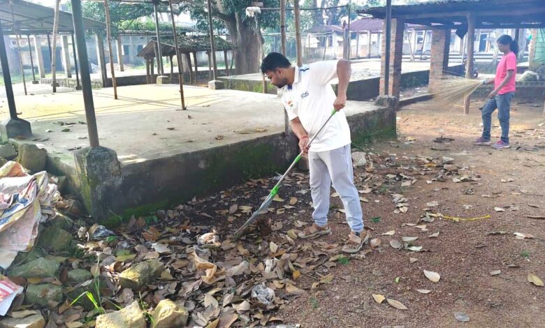 सेवा संकल्प अभियान 2026: सेवा मेरा योगदान : ‘एक तारीख, एक घंटा, एक साथ’ की थीम पर जशपुर में चला व्यापक स्वच्छता श्रमदान अभियान सेवा संकल्प अभियान 2026: सेवा मेरा योगदान : ‘एक तारीख, एक घंटा, एक साथ’ की थीम पर जशपुर में चला व्यापक स्वच्छता श्रमदान अभियान