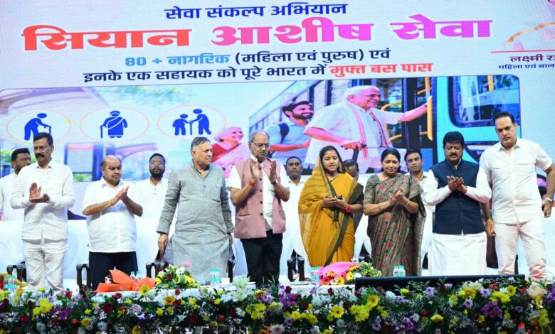 वरिष्ठजनों का अनुभव हमारी शक्ति और उनकी गरिमा हमारी जिम्मेदारी : मंत्री लक्ष्मी राजवाड़े