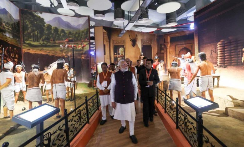राज्योत्सव पर विशेष आलेख : आधुनिक तकनीक से जीवंत हुईं जनजातीय अमर बलिदानियों की शौर्यगाथाएं