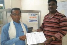 सेवा संकल्प अभियान: सेवा की कहानी : बेटियों की पढ़ाई की राह हुई आसान, सेवा सेतु केन्द्र से रामप्रसाद को समय पर मिला आय प्रमाण पत्र सेवा संकल्प अभियान: सेवा की कहानी : बेटियों की पढ़ाई की राह हुई आसान, सेवा सेतु केन्द्र से रामप्रसाद को समय पर मिला आय प्रमाण पत्र