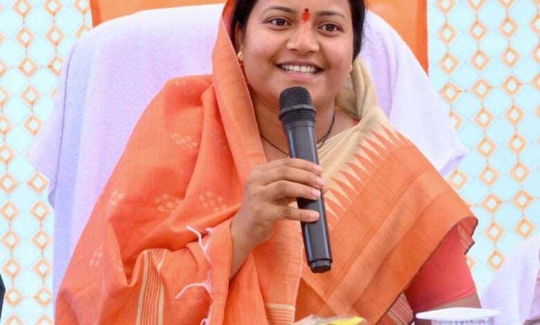 मंत्री लक्ष्मी राजवाड़े के प्रयासों से छह परियोजना-सह-संसाधन केंद्रों के भवनों को मंजूरी मंत्री लक्ष्मी राजवाड़े के प्रयासों से छह परियोजना-सह-संसाधन केंद्रों के भवनों को मंजूरी