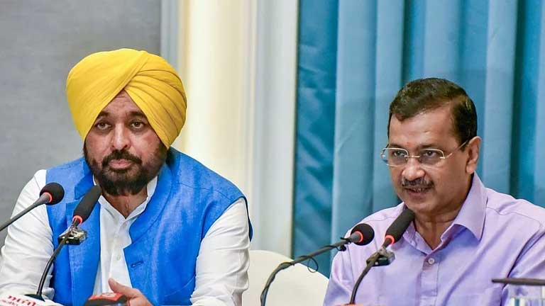 पंजाब विधानसभा चुनाव से पहले AAP का बड़ा दांव, पहली सूची में 40 प्रत्याशियों के नाम पंजाब विधानसभा चुनाव से पहले AAP का बड़ा दांव, पहली सूची में 40 प्रत्याशियों के नाम