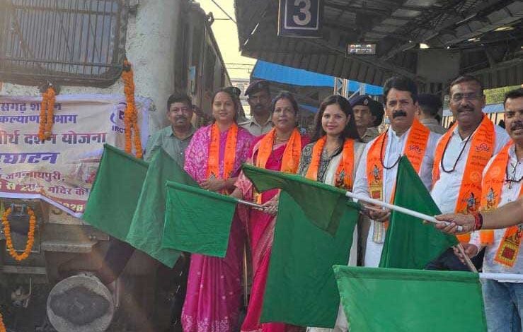 मुख्यमंत्री तीर्थ यात्रा योजना से प्रदेश के श्रद्धालुओं को मिल रहा निःशुल्क तीर्थ दर्शन का अवसर मुख्यमंत्री तीर्थ यात्रा योजना से प्रदेश के श्रद्धालुओं को मिल रहा निःशुल्क तीर्थ दर्शन का अवसर