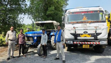 रेत के अवैध परिवहन पर प्रशासन की सख्त कार्रवाई, 7 वाहन जब्त