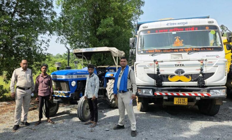 रेत के अवैध परिवहन पर प्रशासन की सख्त कार्रवाई, 7 वाहन जब्त रेत के अवैध परिवहन पर प्रशासन की सख्त कार्रवाई, 7 वाहन जब्त