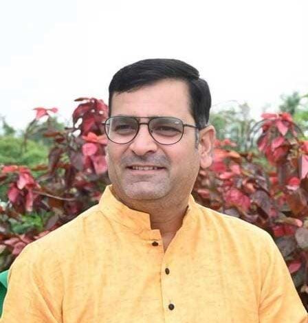 सेवा संकल्प अभियान: सेवा की कहानी : पारिवारिक हकत्याग की रजिस्ट्री में अभिलाष को मिली 46,846 रुपये की राहत, बचत की पूरी राशि बहनों को दी उपहार में सेवा संकल्प अभियान: सेवा की कहानी : पारिवारिक हकत्याग की रजिस्ट्री में अभिलाष को मिली 46,846 रुपये की राहत, बचत की पूरी राशि बहनों को दी उपहार में